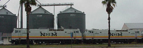 � 2000 Jorge Luna Hel�